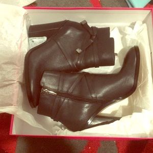 Vince camuto boots